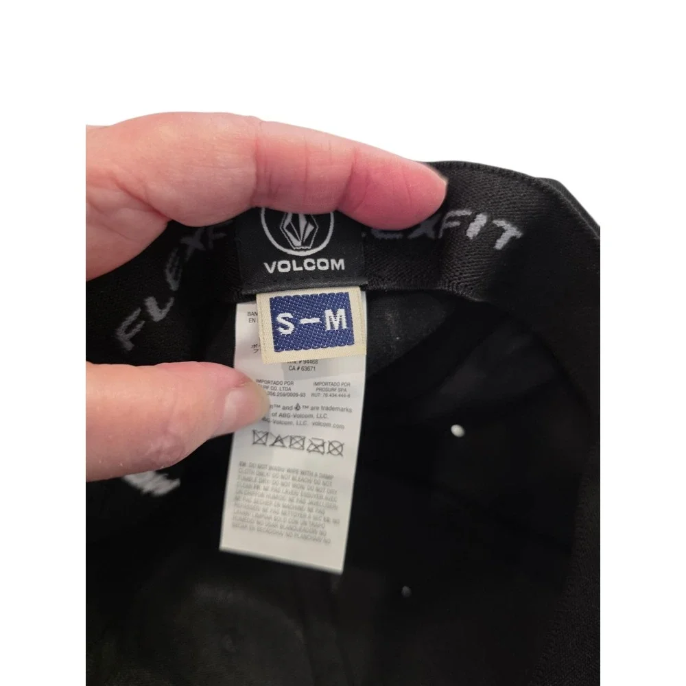 Volcom flex fit